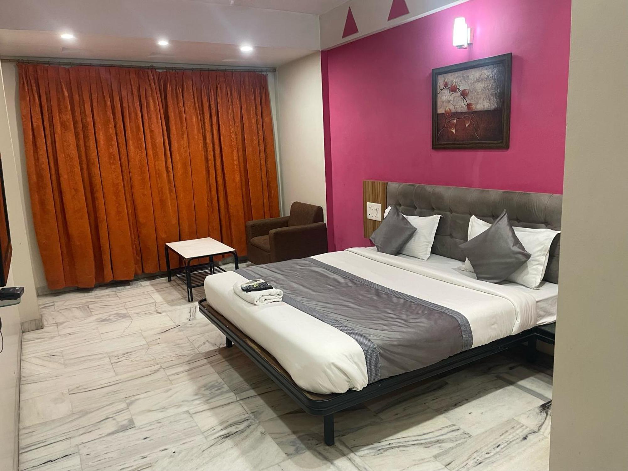 Hotel Vrandavan Nagpur Ngoại thất bức ảnh