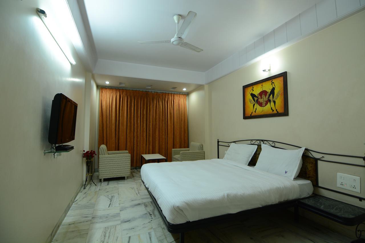 Hotel Vrandavan Nagpur Ngoại thất bức ảnh